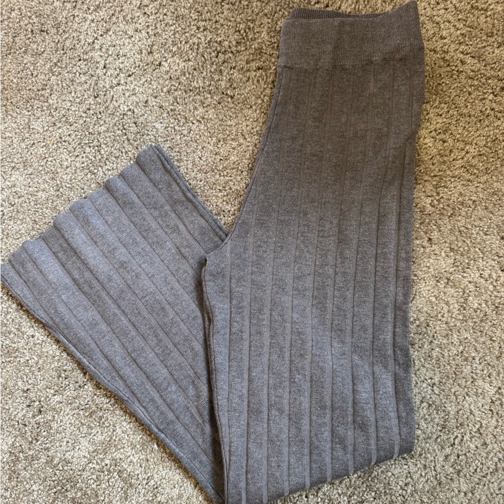 Wilfred Taupe Ribbed Knit Pants